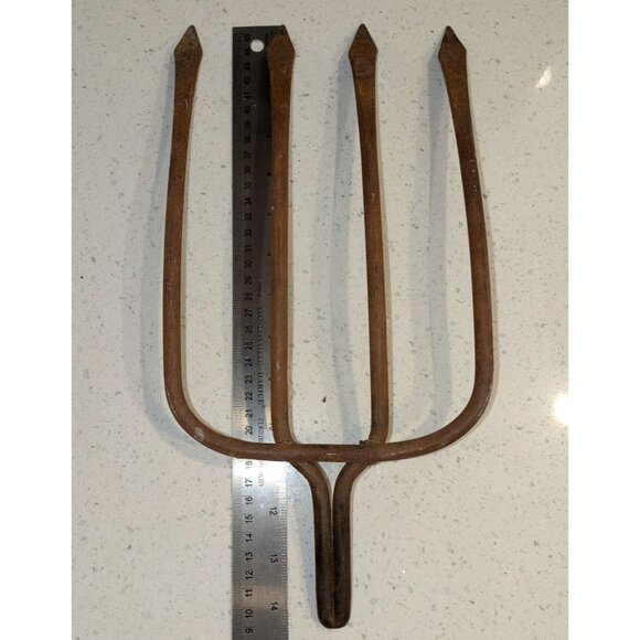 Rustic 4 Tine Pitchfork Head Gardening Wall Decor Folk art Gallery - Picture 6 of 10